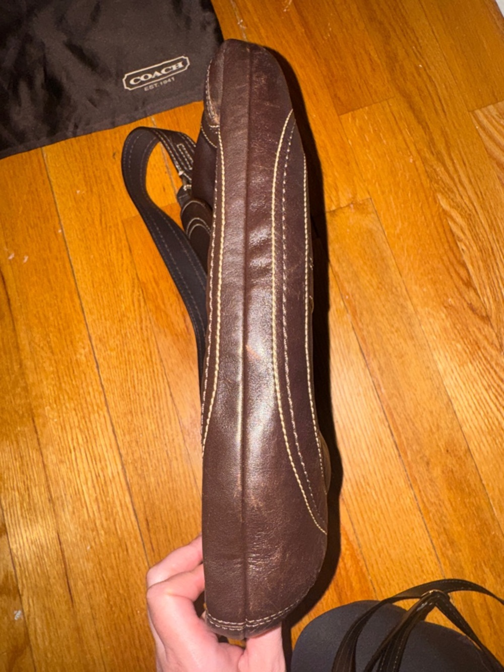 Vintage 1980s Coach Leather Shoulder Bag | Brown | Classic NYC Style - Picture 3 of 8